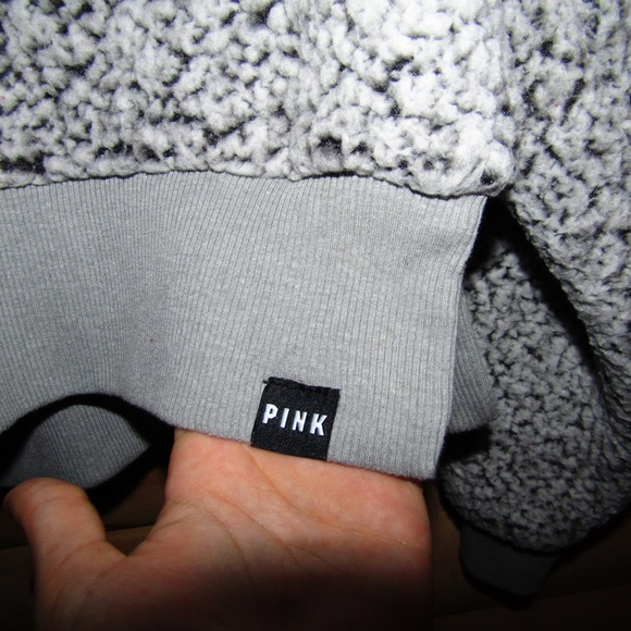 Victoria’s secret PINK grey cropped sherpa - Picture 3 of 3